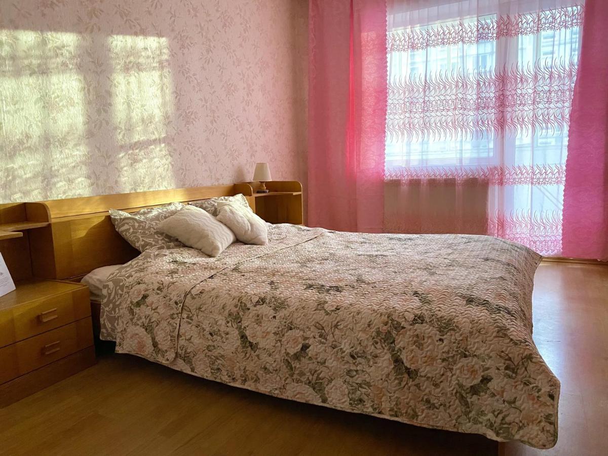Spacious 3-Room Apartment & Parking Рига Екстер'єр фото